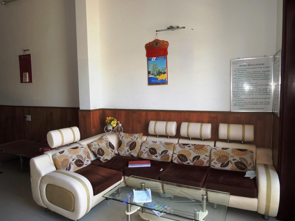 Lavie Hotel Nha Trang Exterior foto